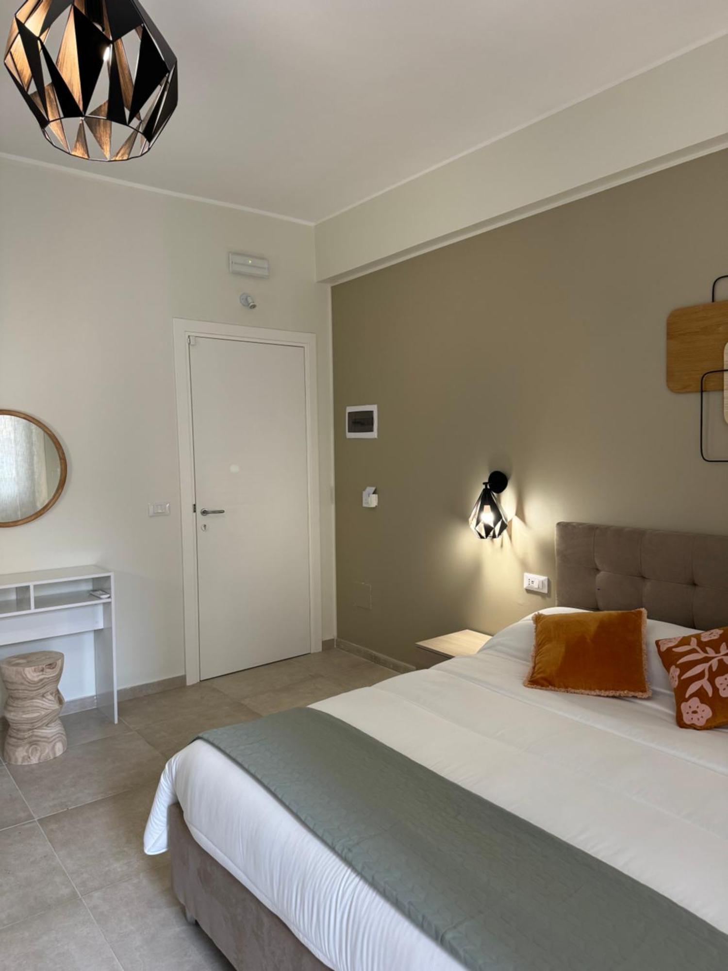 Dimora Dei Vespri 1 Guest house *